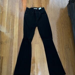 Levi’s 725 high rise bootcut jeans